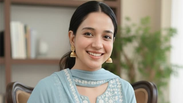 Moon Anwar Pakistani Tiktoker 6Min+ Premium Live Teasing